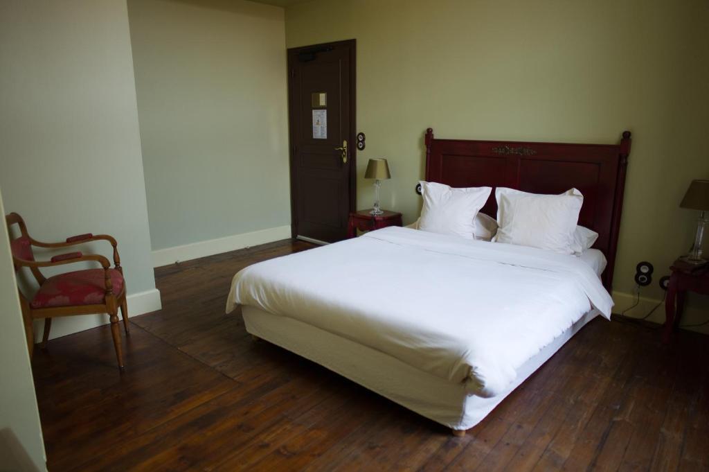 ז'ונזאק Hostellerie Du Coq D'Or חדר תמונה